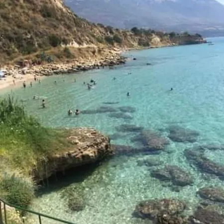 Boyzianas Διαμέρισμα