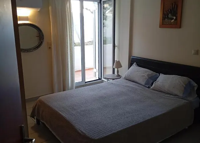 Boyzianas Apartment Karavados